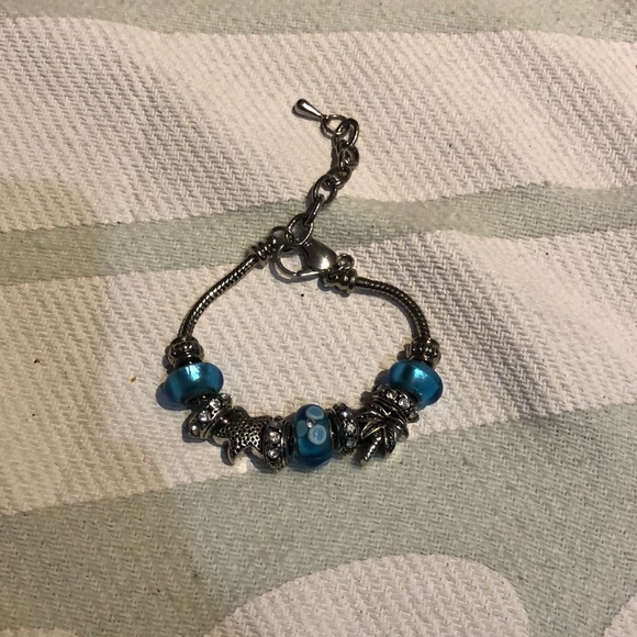 Blue and silver bracelet - Picture 2 of 7
